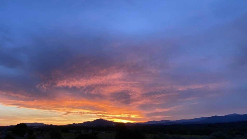 夕日…