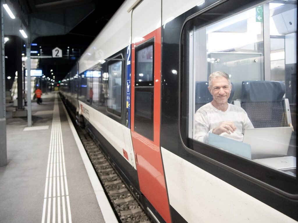 スイス連邦鉄道、利益は減少、定時性は向上と報告
