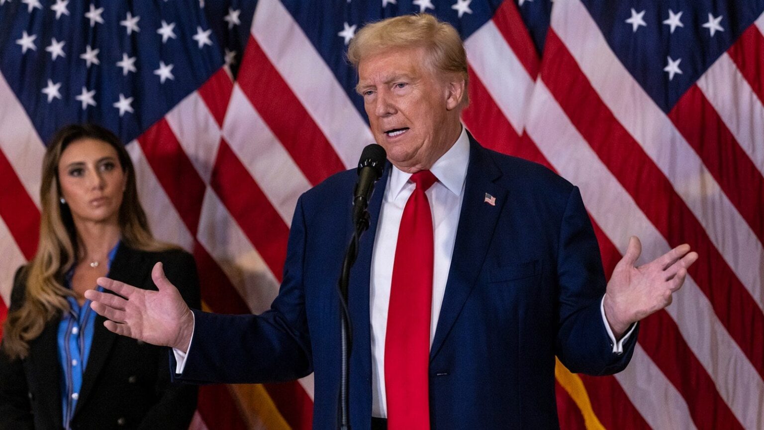 トランプ氏、E・ジーン・キャロル氏への激しい暴言で弁護士を非難