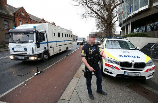 TheJournal.ie: 車両火災に関連したエンジン欠陥警告により、約70台のガルダ車が運行から外された