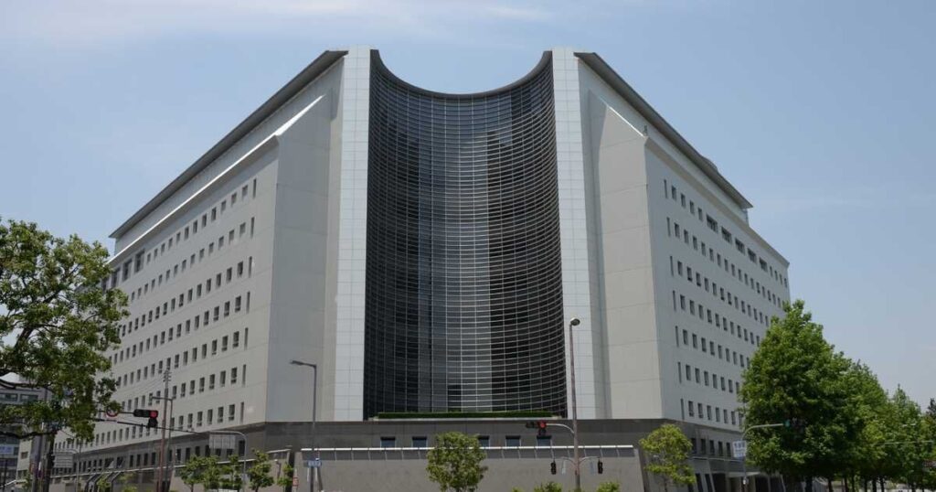 介護タクシー利用女性に睡眠導入剤飲ませ現金奪う 元運転手の女を逮捕 大阪府警