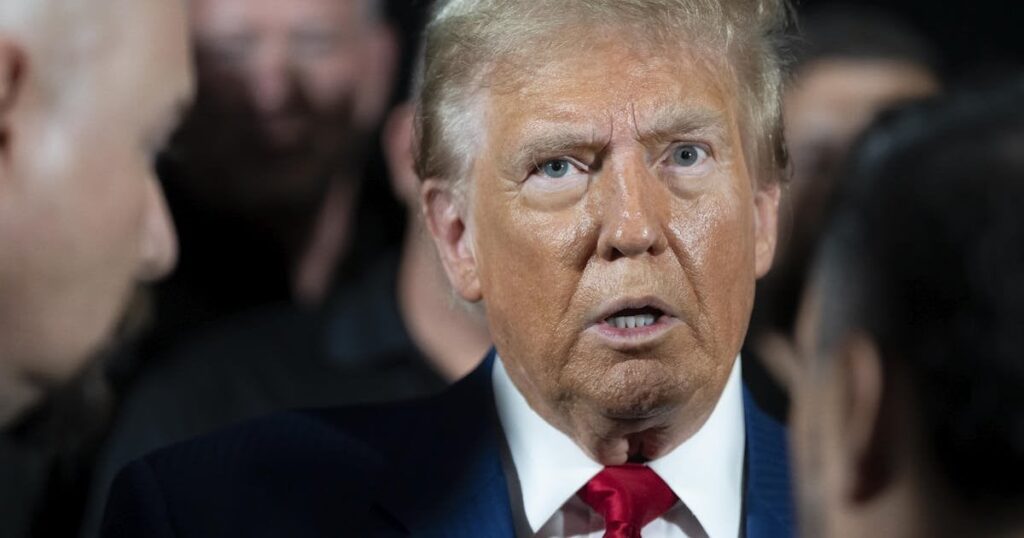 ついに、トランプ大統領の憂慮すべき精神的衰退が大きなメディア記事になった