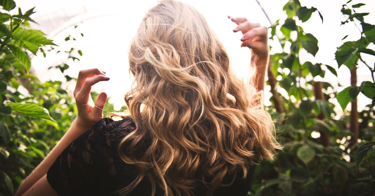 お金をかけずに女性に最適なヘアサロンは？