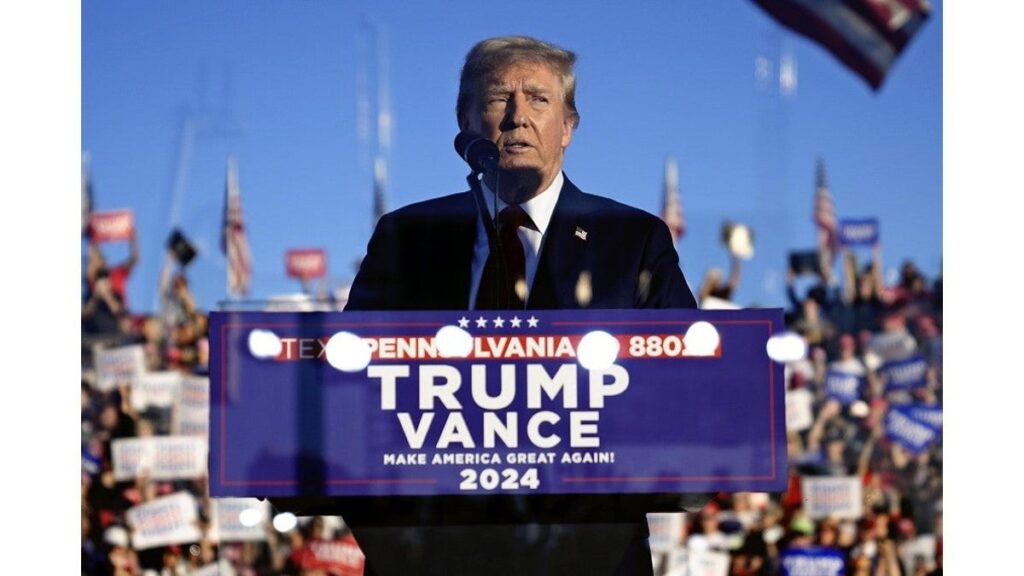 トランプ氏の減税公約、実現したら財政赤字1100兆円に拡大 - 超党派の調査機関が試算