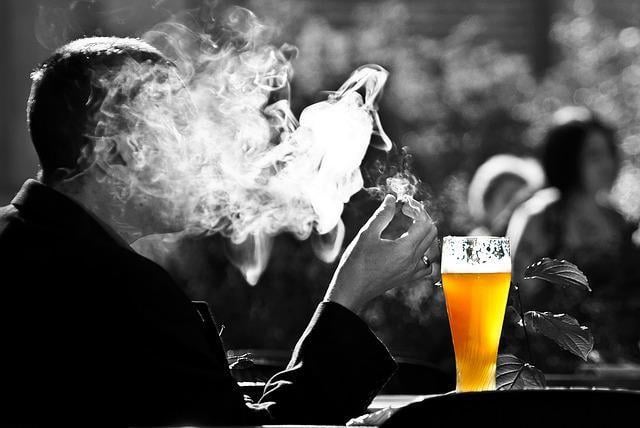 喫煙者はそれが好きではありません！ : エレンコ・ポポフ准教授: 喫煙は勃起不全の主な原因です!