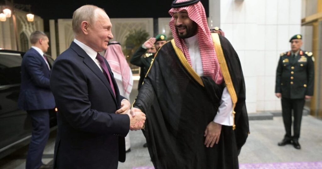 サウジが世界の原油価格を下落させれば、プーチン大統領の戦争経済は痛みに直面する