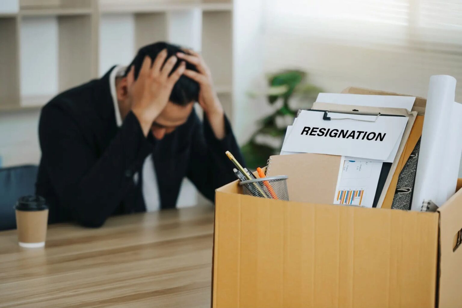 企業はZ世代の従業員を急速に解雇している、その理由を専門家が解説 - Techsvět