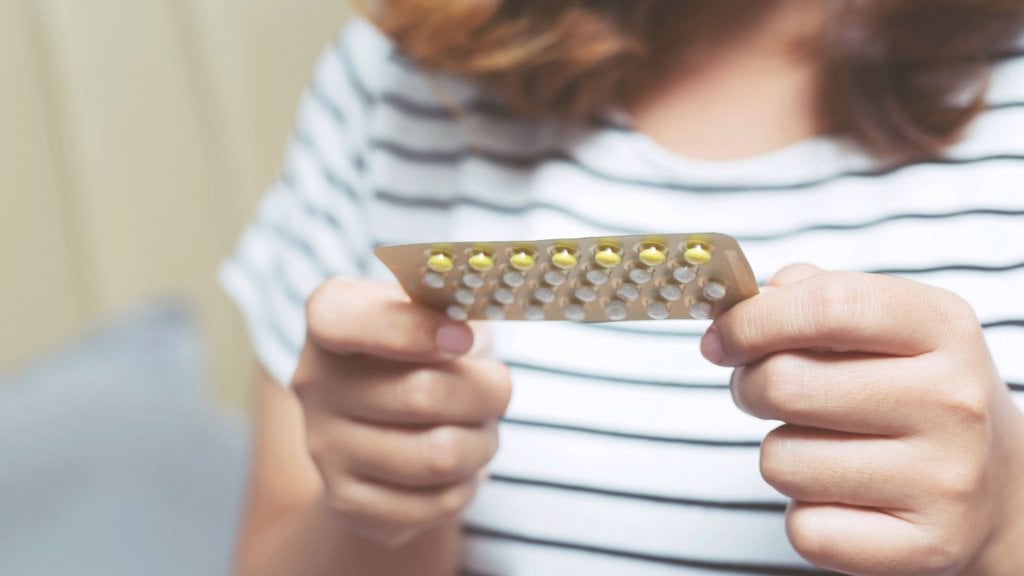 彼女が避妊薬を取りに来たとき、薬剤師は良心的拒否を理由に彼女に薬を与えなかった