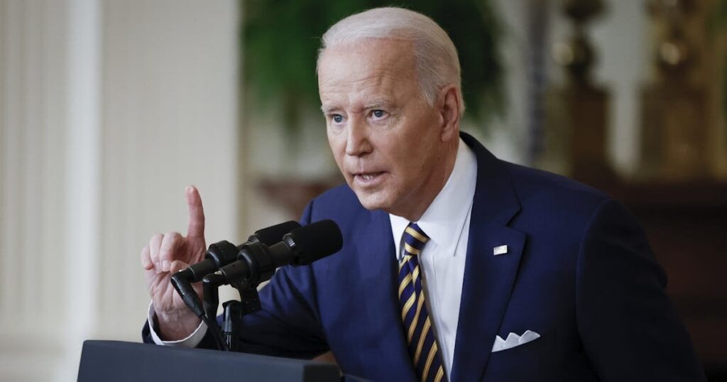 ハリケーン・ヘレンでトランプ大統領が嘘をついたと記者がオウム返しでバイデン激怒ジョー・バイデンは、ハリケーン・ヘレンに対する憎しみに満ちた陰謀について「嘘をついている」ドナルド・トランプに怒って反撃した。