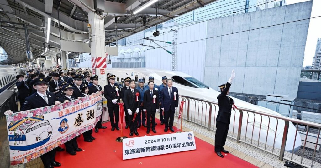 東海道新幹線が開業60周年 経済成長支え70億人運ぶ