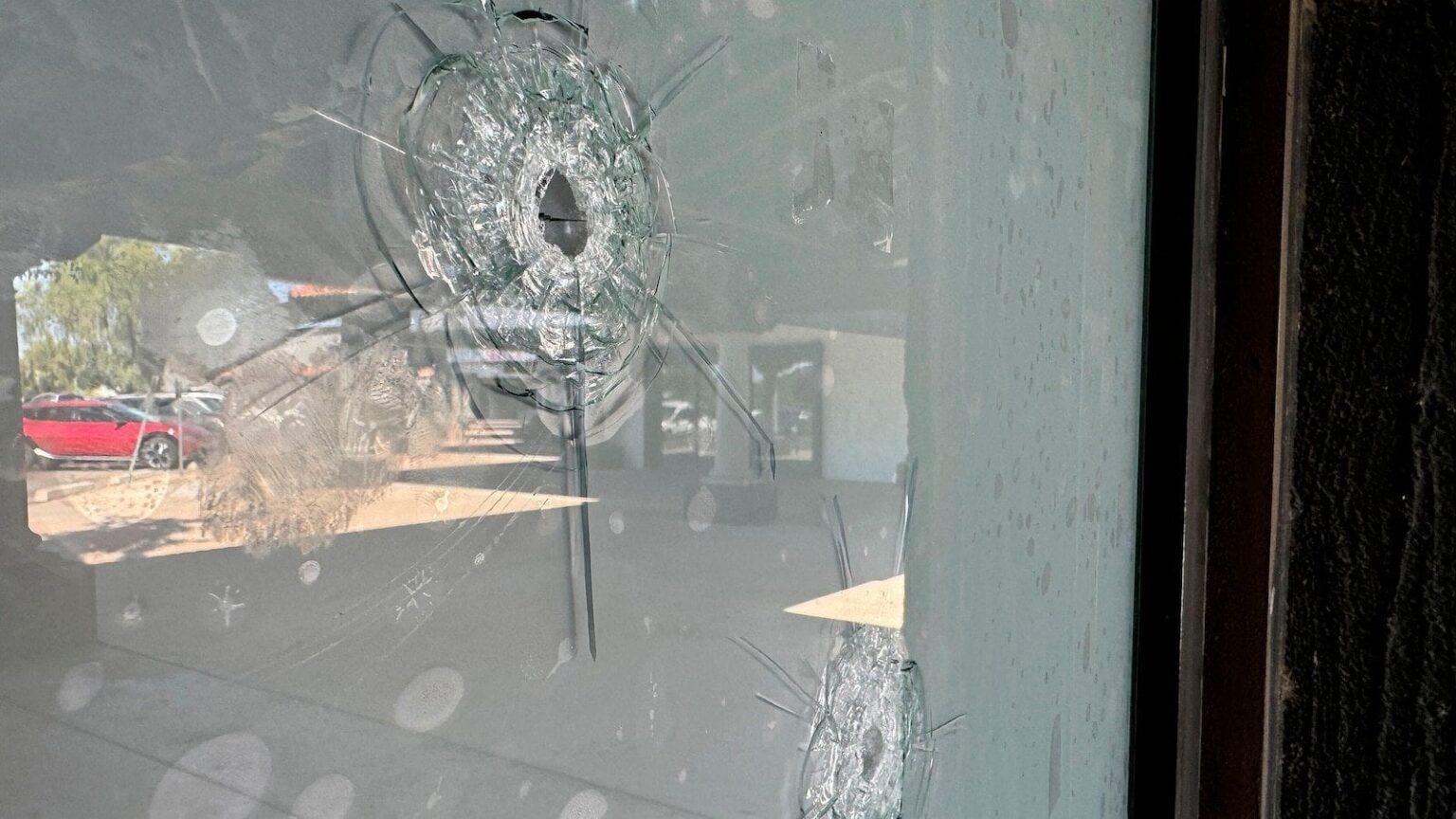 アリゾナ州のハリス選挙事務所が1カ月で3度目の銃撃を受けたと警察が発表