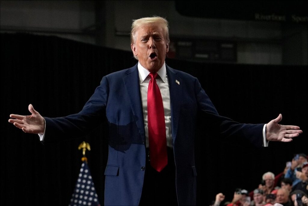 トランプ大統領、主要な有権者から「気持ち悪い」「豚」のレッテルを貼られる
