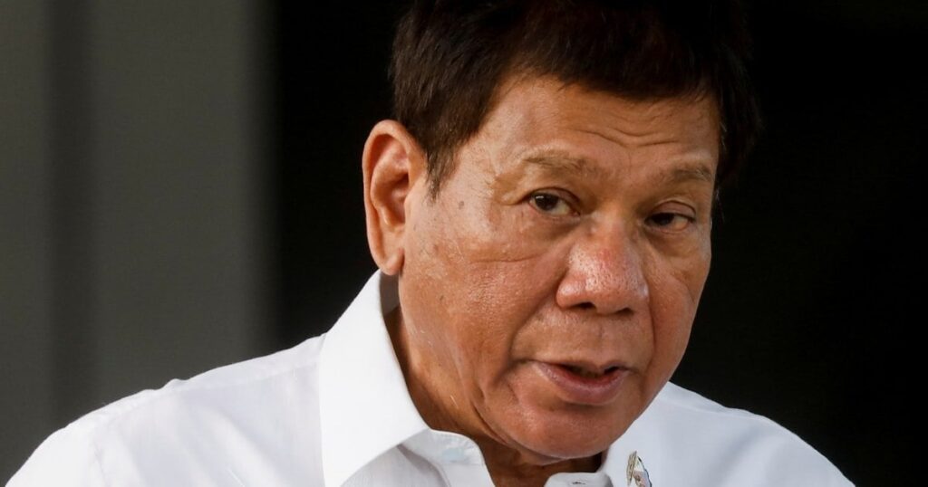 ドゥテルテ前比大統領、市長選に出馬 地元ダバオで