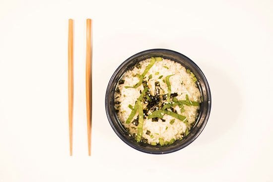 「タピる」と同じ？　江戸時代から「お茶漬けを食べる」を意味する略語「ちゃづる」が存在していた