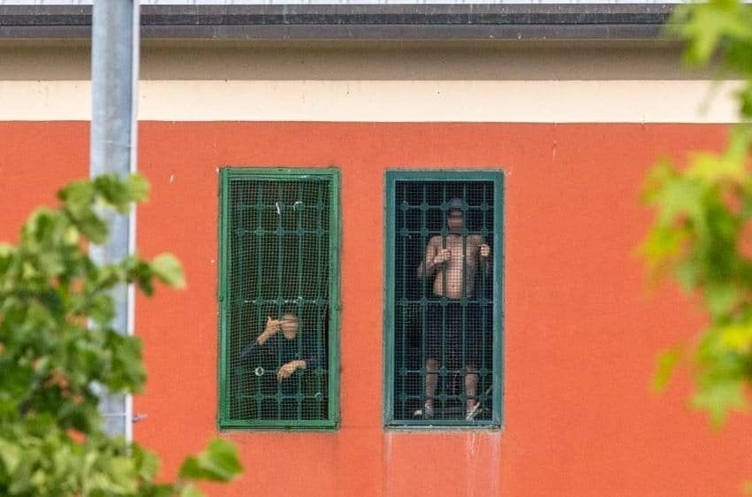 カイヴァーノ令: 刑務所に収監されている未成年者の数は 48% 増加したが、未成年者による犯罪は減少