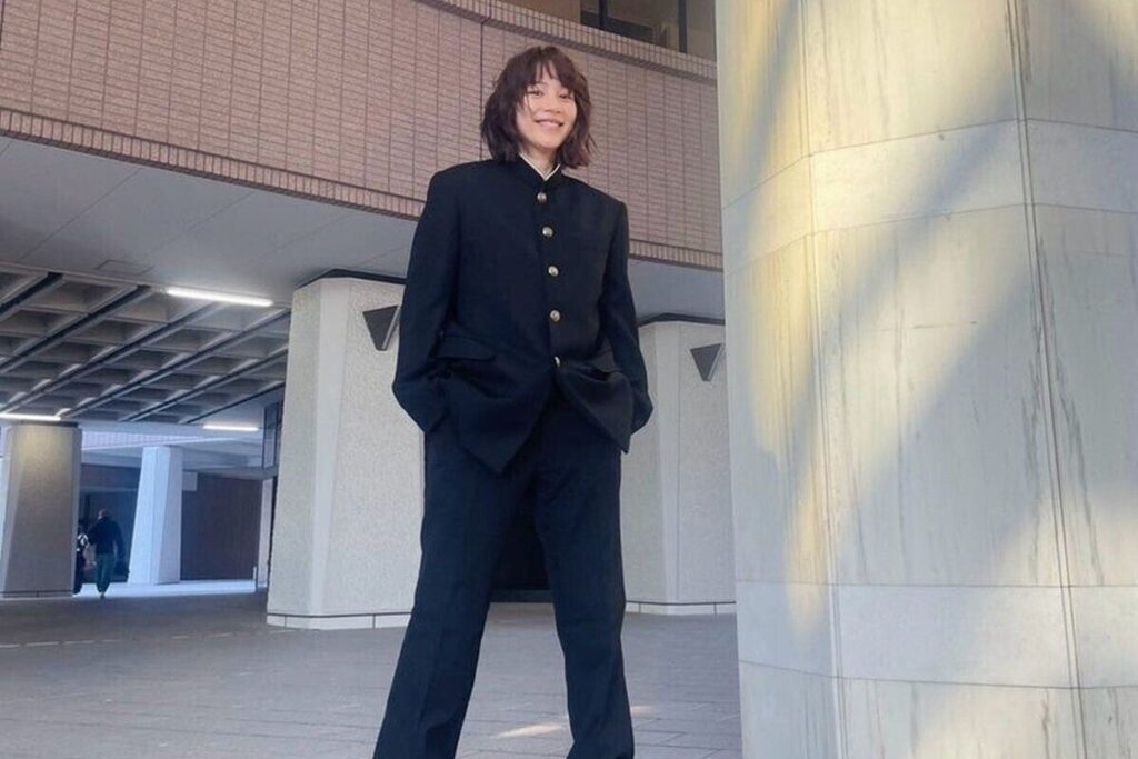 「のん番長！決まってます！」 アーティストのん、学ラン姿のオフショット公開
