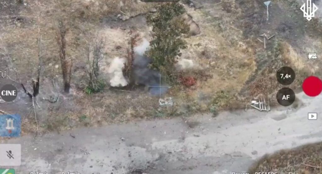 ウクライナ軍、ハリコフ州でロシアの増援歩兵小隊と装備を破壊（ビデオ）ディフェンス・エクスプレス