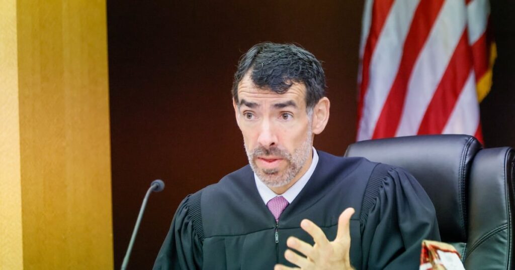 裁判官は、ジョージア州の郡選挙管理委員会のメンバーは選挙を認証しなければならないとの判決を下した