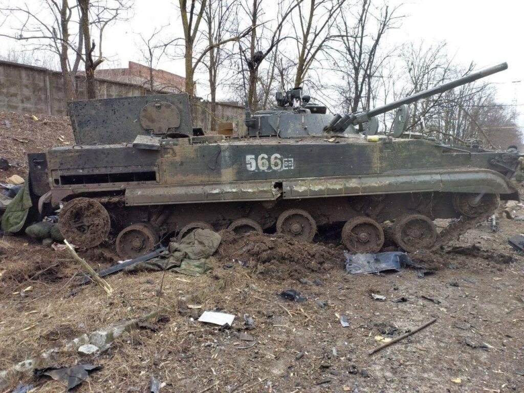 ロシアの軍事予算が25%増加：経済と国民にとって何を意味するか