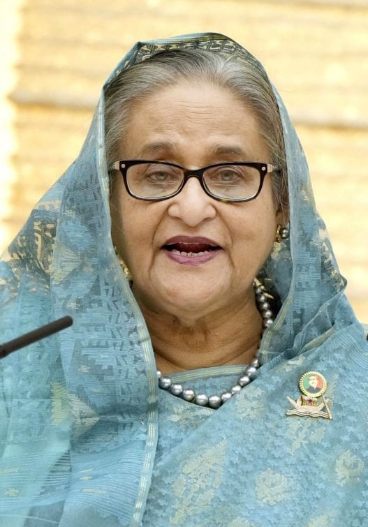 バングラ前首相に逮捕状、学生デモ弾圧で多数の死傷者