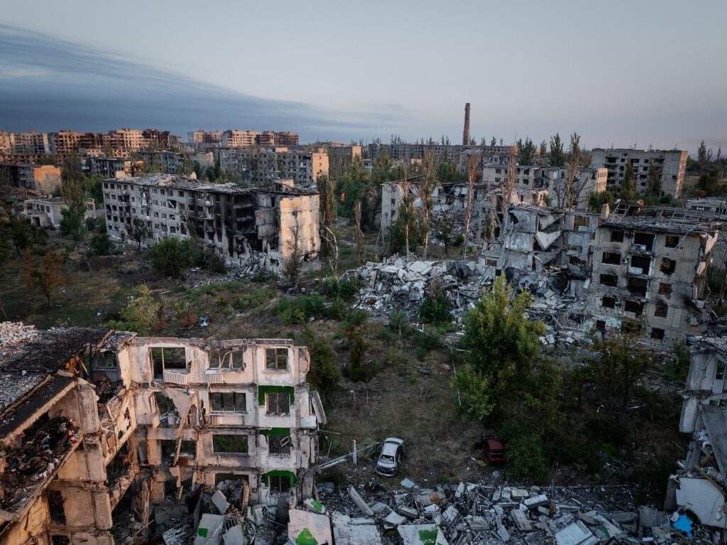 ヴーレダルの戦いでロシア軍の兵力はウクライナ軍の10倍を上回ったと司令官が語る