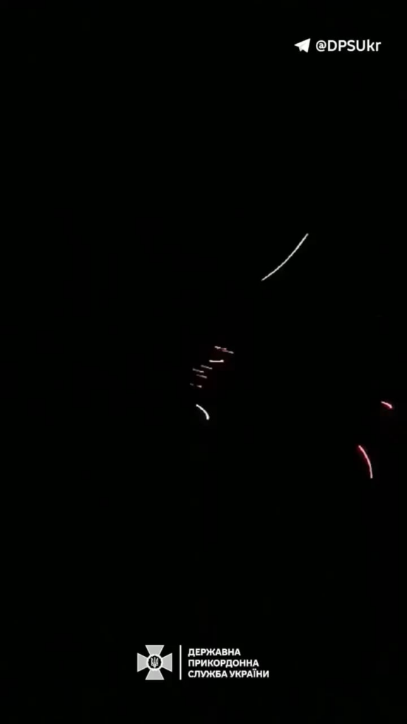 ドニプロペトロウシク地域で国境警備隊がロシアの攻撃用無人機「シャヘド-136/131」2機を撃墜