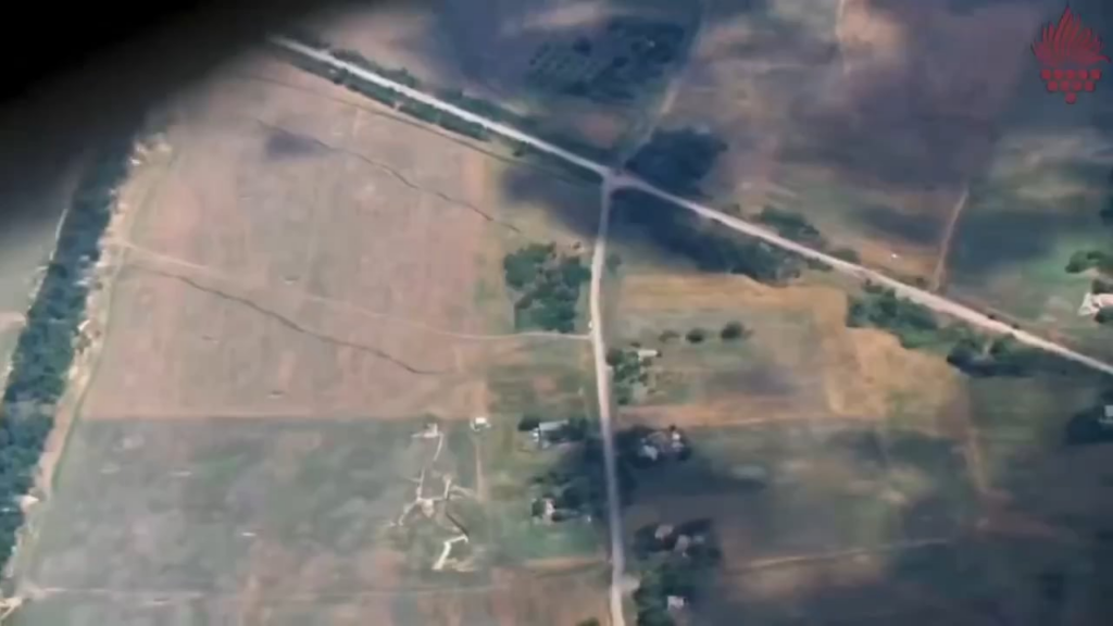 ロシアの卒業生MLRSは、ポクロフスキー方向に砲撃を受けて原子爆発した。