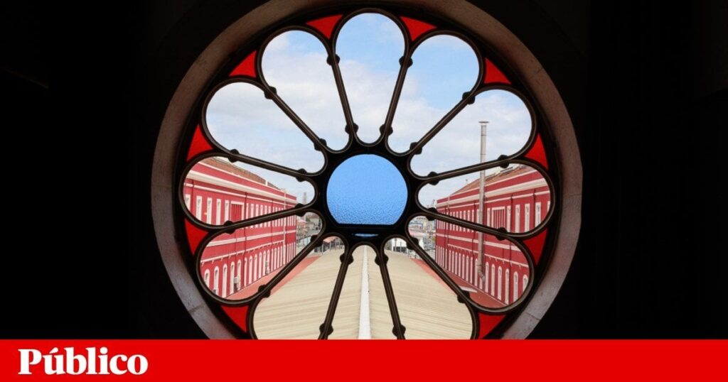 インターシダーデスの鉄道パス 20 ユーロは、最大 24 時間の予約が必要です