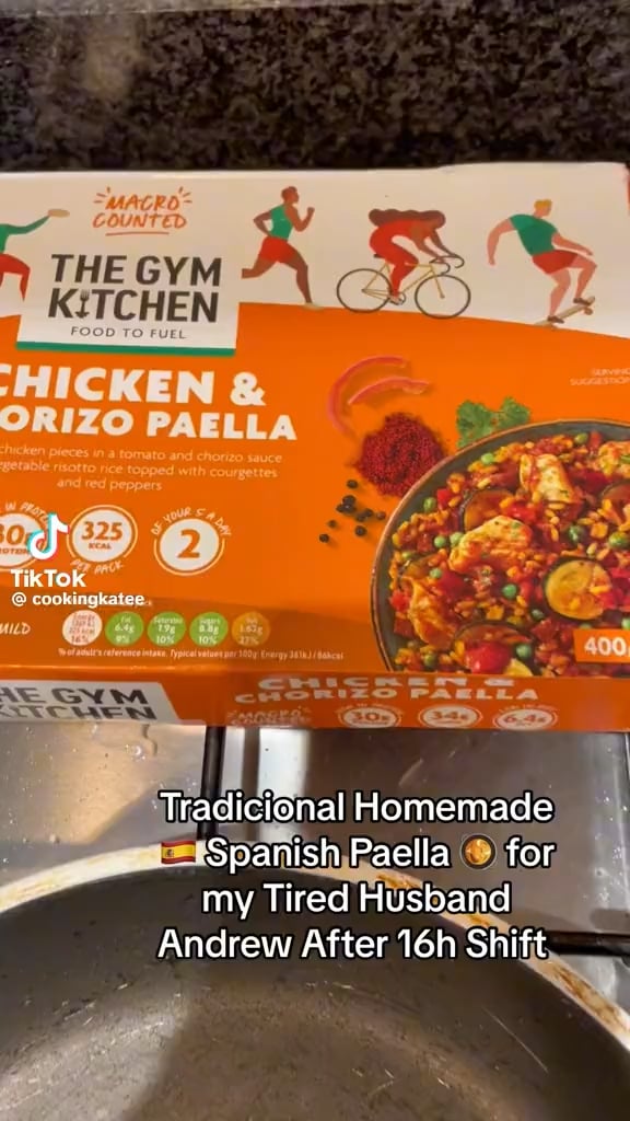 そしてこの隣にバレンシアのパエリアを取り除いてもらいます