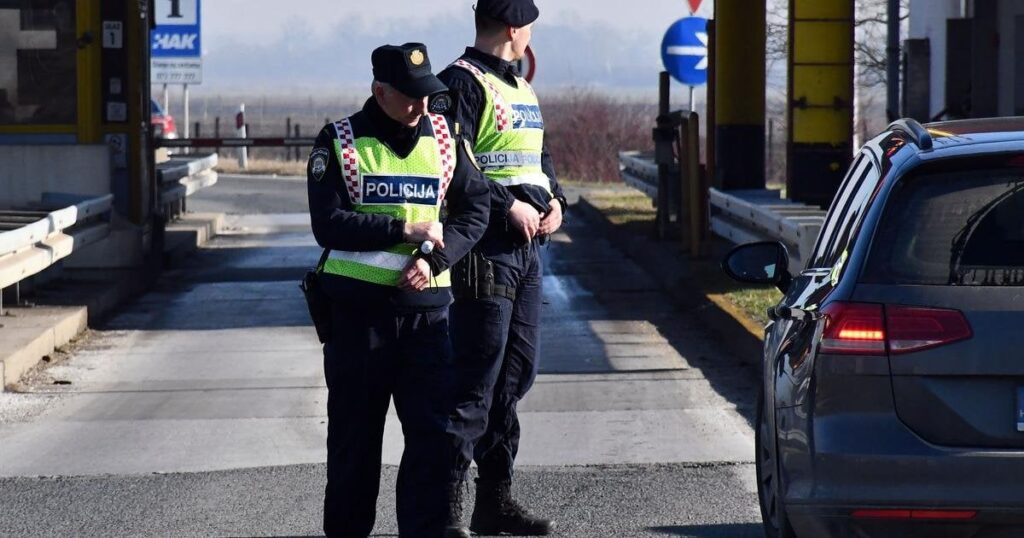 警察は自動車運転で90人を求刑、1000人あたり2.28人、裁判所は懲役8日を言い渡した