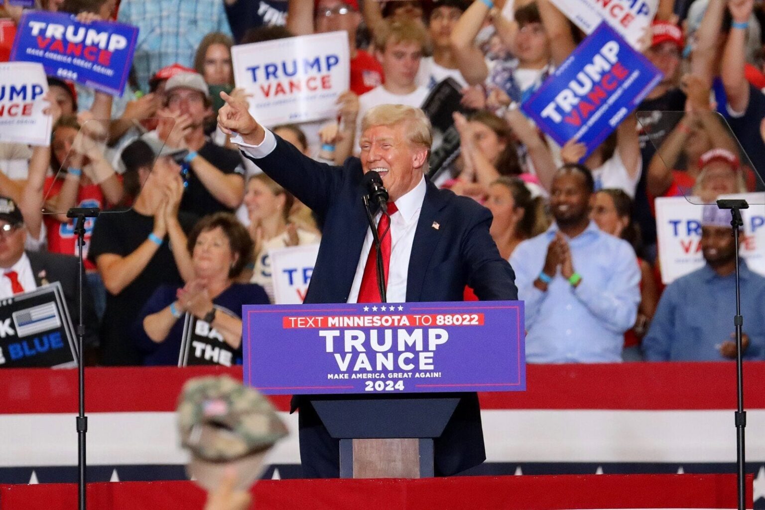 トランプ陣営、10月10日の期日を逃し、セントクラウドに集会費用20万9000ドルを負う