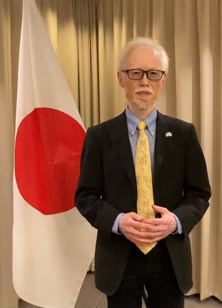 駐スウェーデン日本大使がお別れを告げる