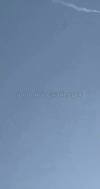 ロシア人は、これまでに2機しか製造されていない非常に希少で機密性の高い無人機であるスホーイS-70オホートニク無人航空機を自国製で撃墜した。報道によると、同機は制御不能となり、西側に着陸した場合に機密情報が漏洩する懸念から破壊されたという。スホーイ S-70 ...
