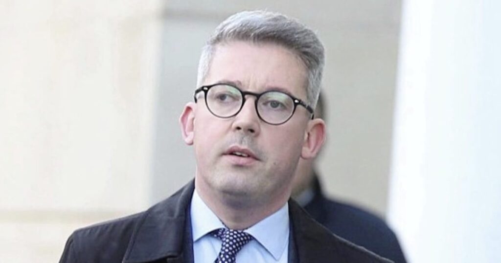 元シンフェイン上院議員ナイル・オ・ドンハイル氏、不適切なテキストメッセージの背後にいると明かす
