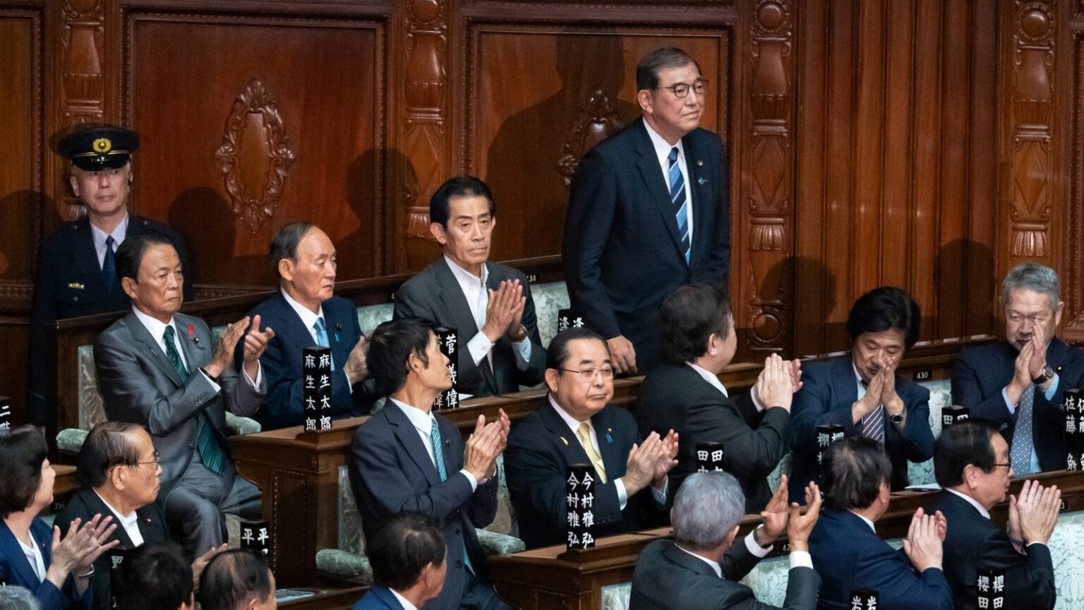 石破新首相が誕生しても… - 米紙「自民党の一党支配が70年も続く日本は、民主主義国家といえるのか」
