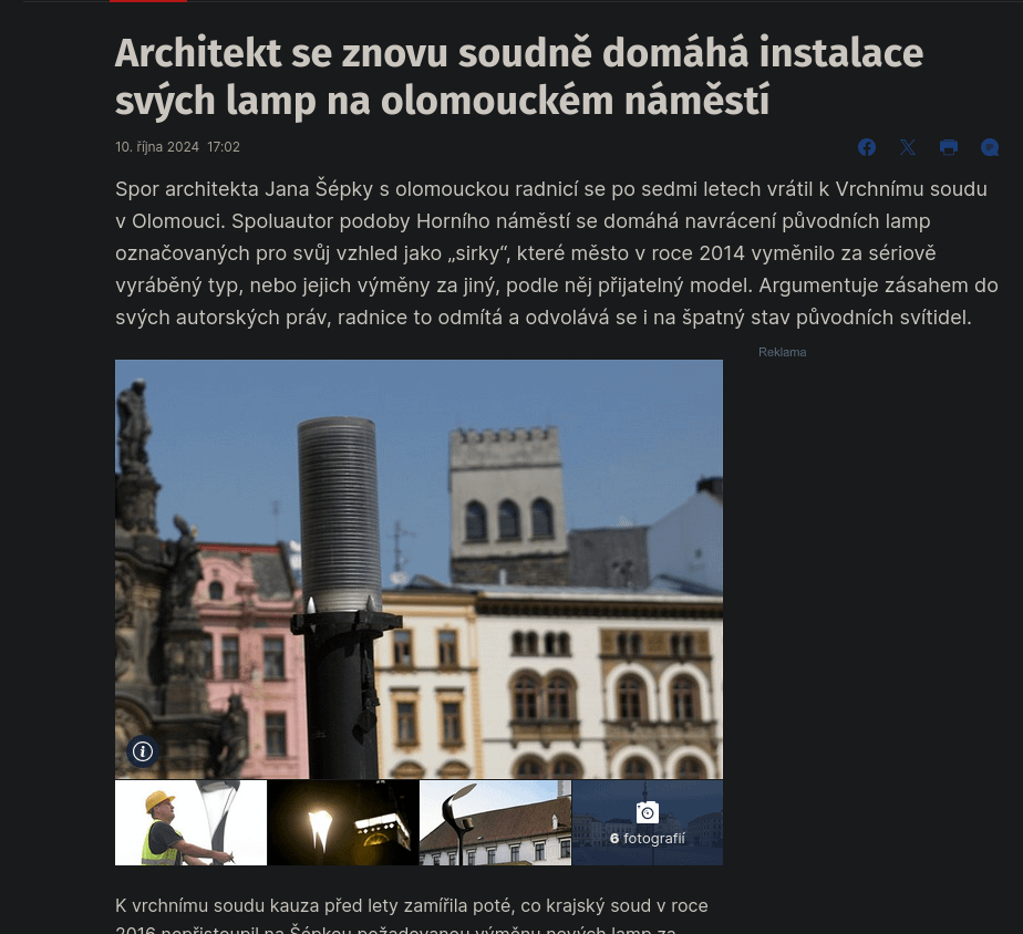 チェコの不条理主義者: 建築家がセル広場の著作権を持ち帰る