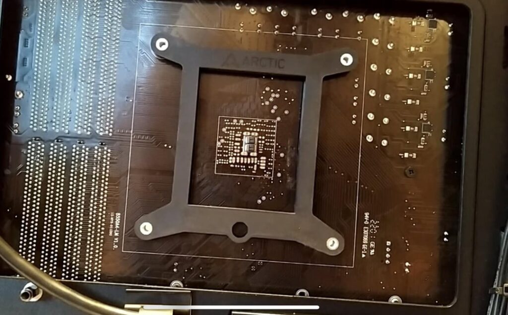 LGA 1700 バックプレート