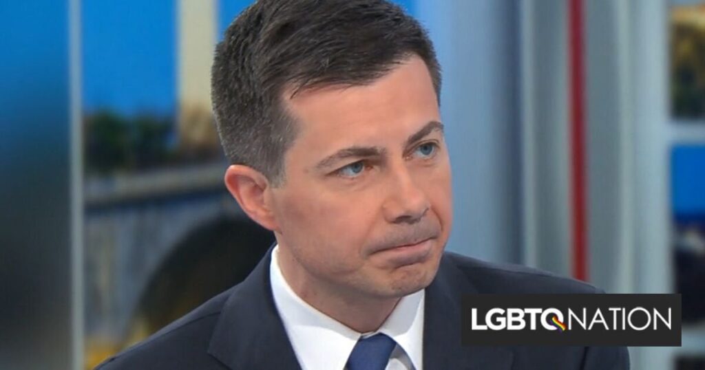 MAGAのインフルエンサーたちは、ピート・ブティジェッジがHIV陽性であると主張する嘘を広めた。彼の夫、チャステン・ブティジェッジ氏はこの虚偽の主張についてコメントし、同様の右翼の虚偽と戦うための一つの方法についてアドバイスを提供した。