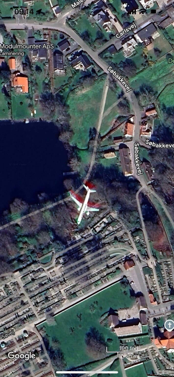 ソレロッドの衛星写真に捉えられた航空機