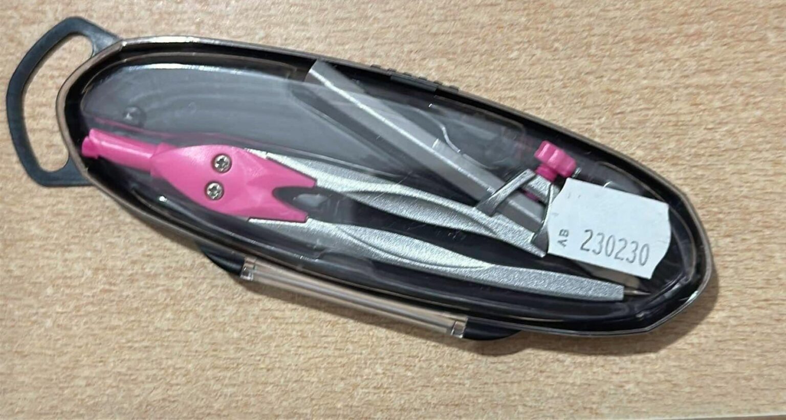これまで見た中で最も高価なコンパス