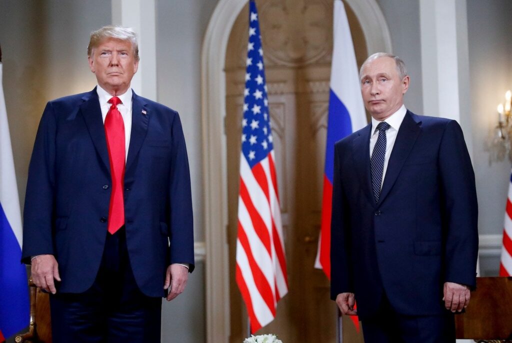 トランプ大統領は2020年の食糧不足の際にプーチン大統領に秘密裏に新型コロナウイルス検査を送ったと新書が語る