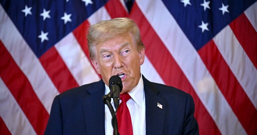 トランプ大統領はパニック状態にあり、プロジェクト2025をめぐってカマラ・ハリス氏を脅迫している