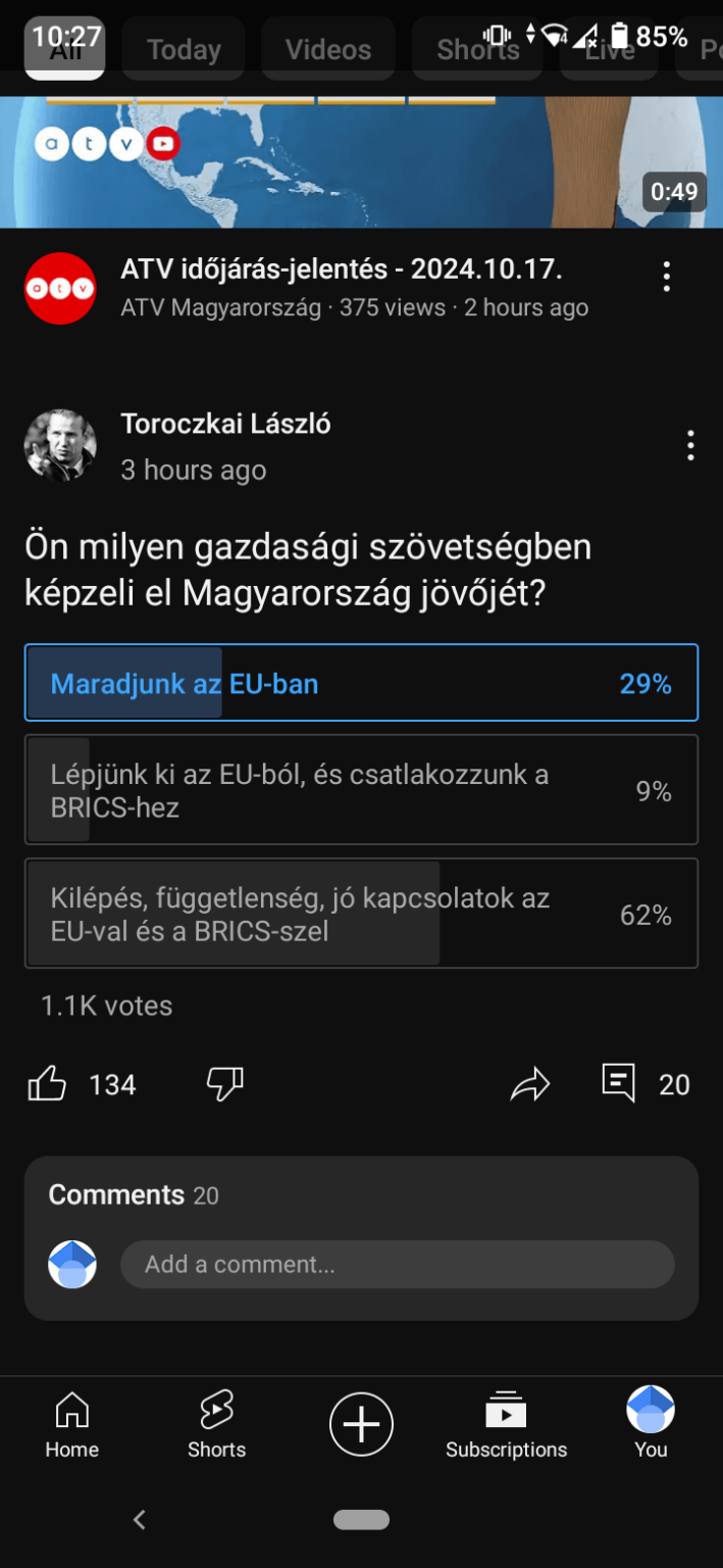ミハザネク、支持者のEU支持を測る