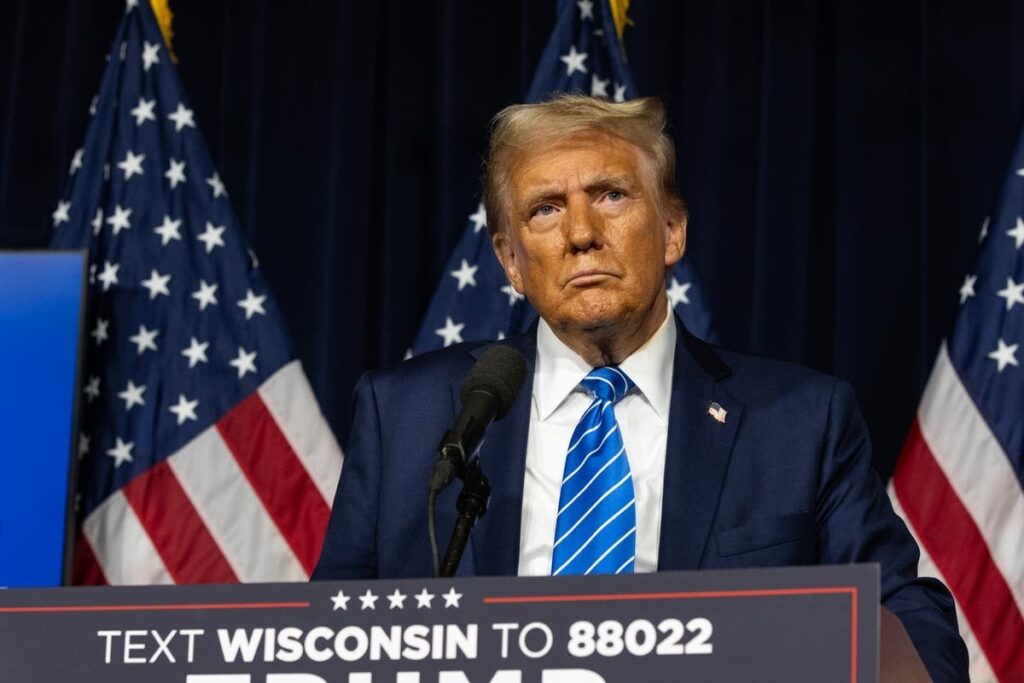 トランプ大統領、最高齢の大統領になるのではないかとの懸念が高まる中、医療記録の公開を拒否