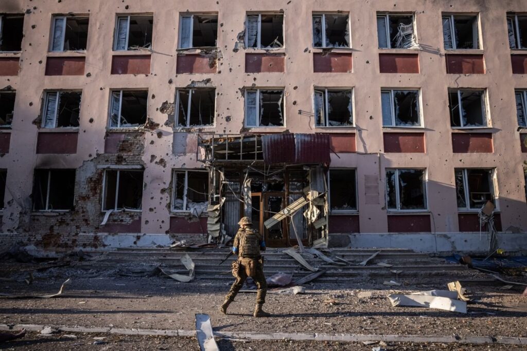 ロシアはウクライナ軍の不在下でクルスク州の入植地を攻撃、キエフ軍が主張