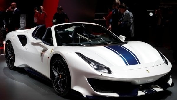 州が高級スポーツカーを没収
