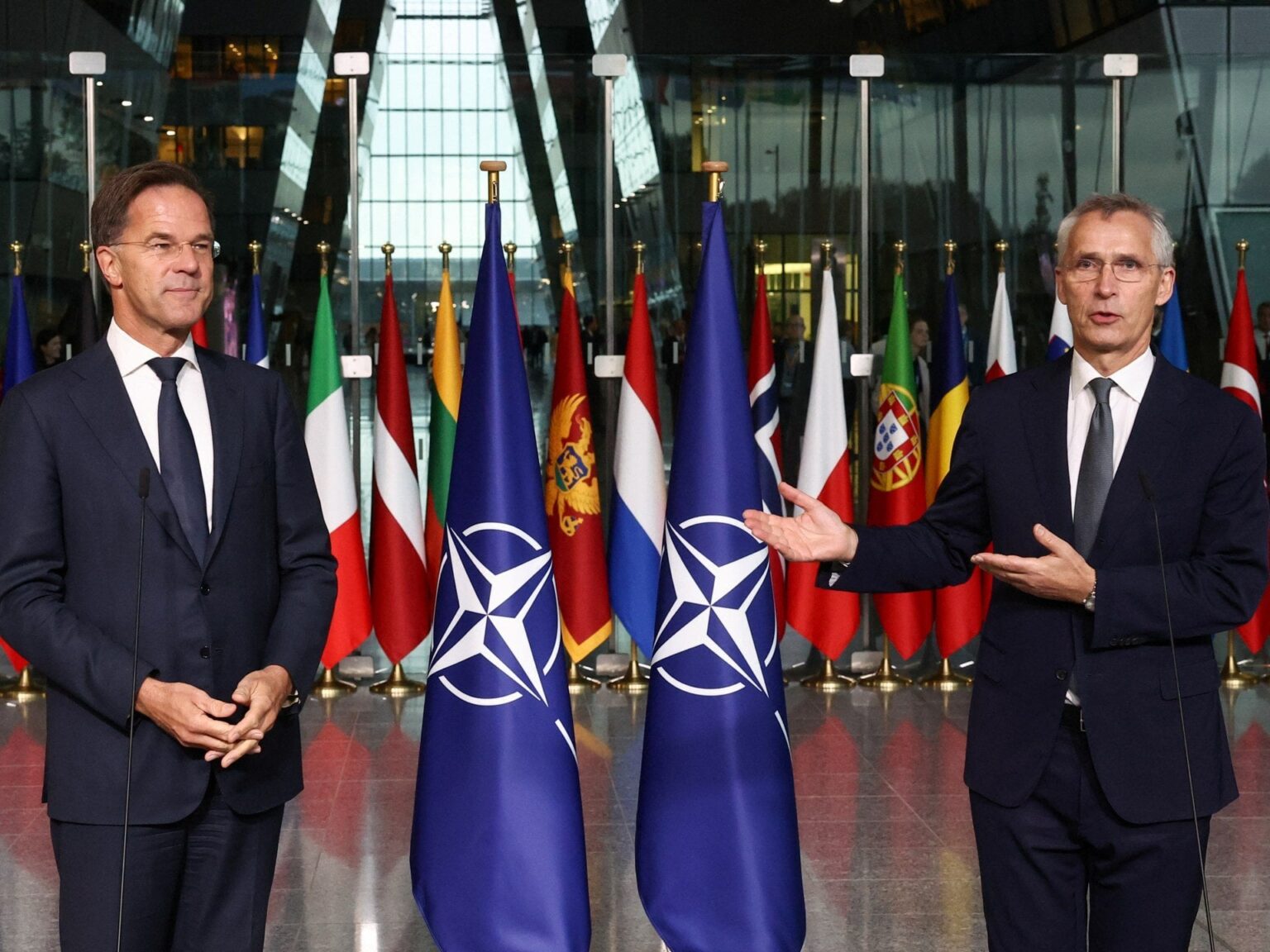 ルッテ氏、NATO長官就任にあたり、ウクライナを「最優先」と宣言 | NATOニュース