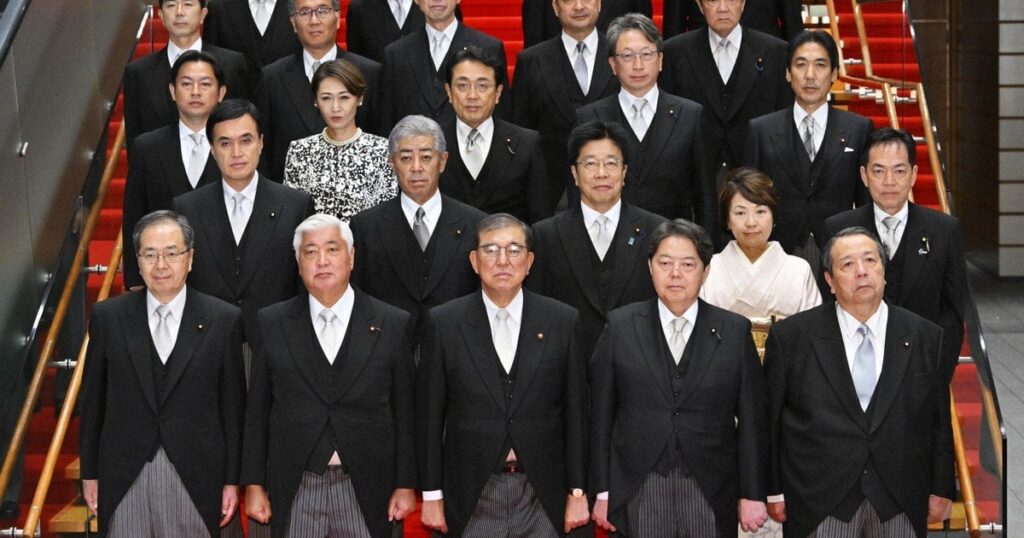 石破内閣の顔ぶれ「評価する」14％ 毎日新聞世論調査 ― 内閣支持率46％、不支持率は37％