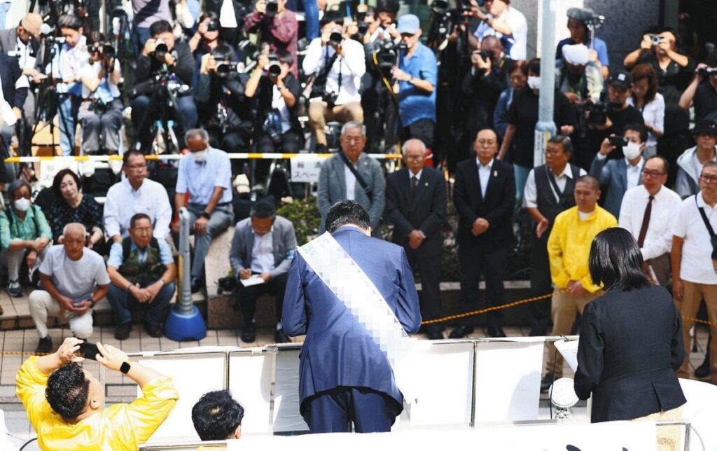 「裏金議員」の選挙初日、どう訴えた？ 非公認でも「やっぱり私は自民党」、頭を下げて「二度と起こさない」