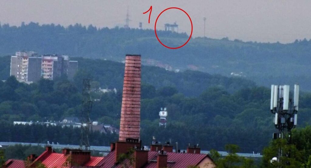 誰かこれらの建物を特定するのを手伝ってくれませんか?